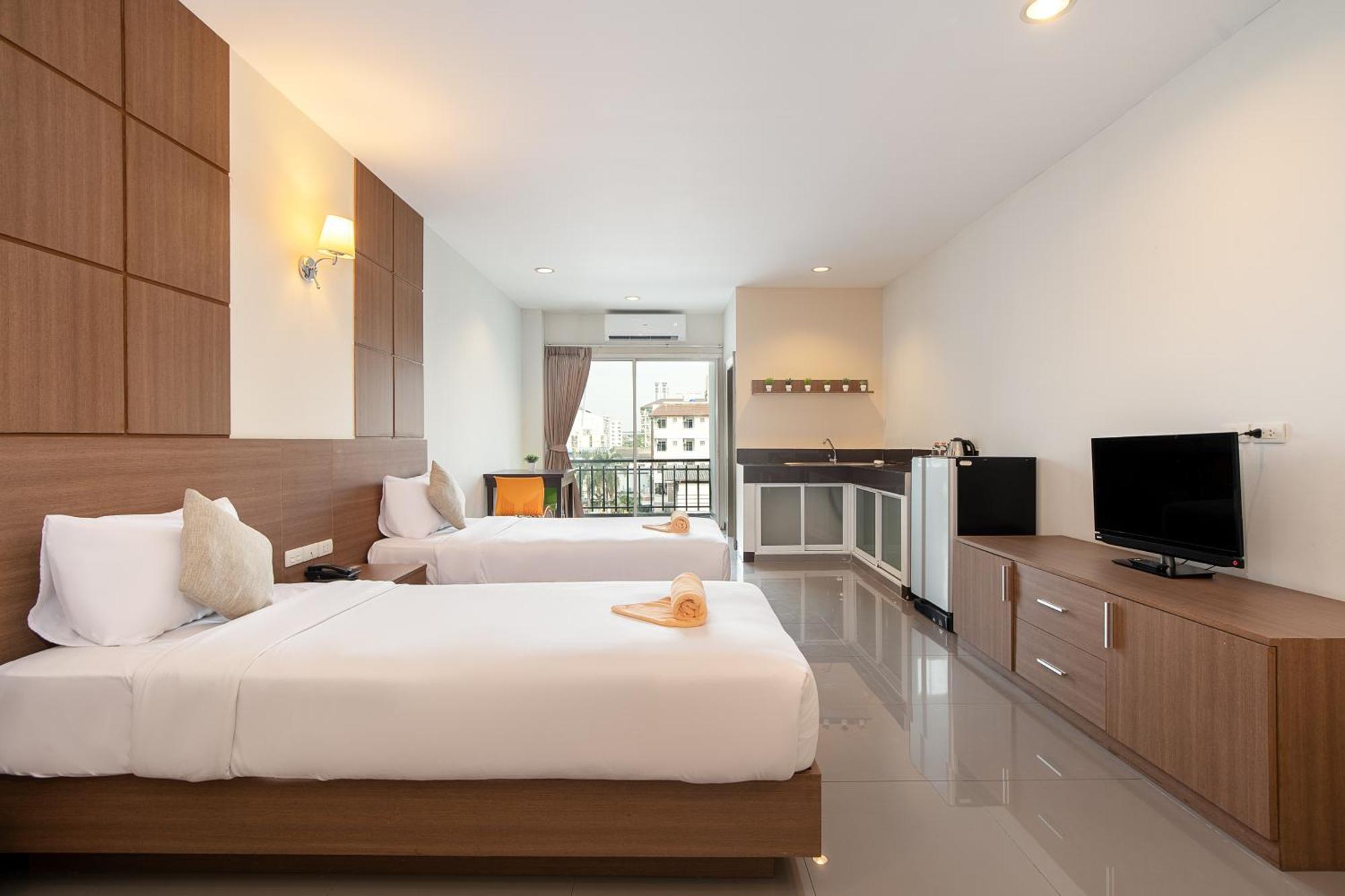 Leenova Place Bangkok Extérieur photo